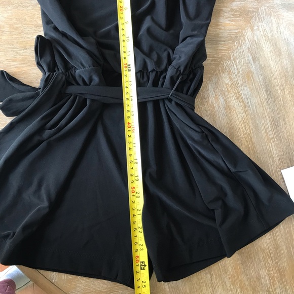 WHBM White House Black Market Romper w/ pockets - Picture 4 of 5